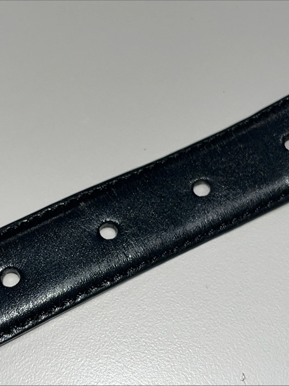 de Vecchi Black Leather Belt with Gold Buckle / Medium